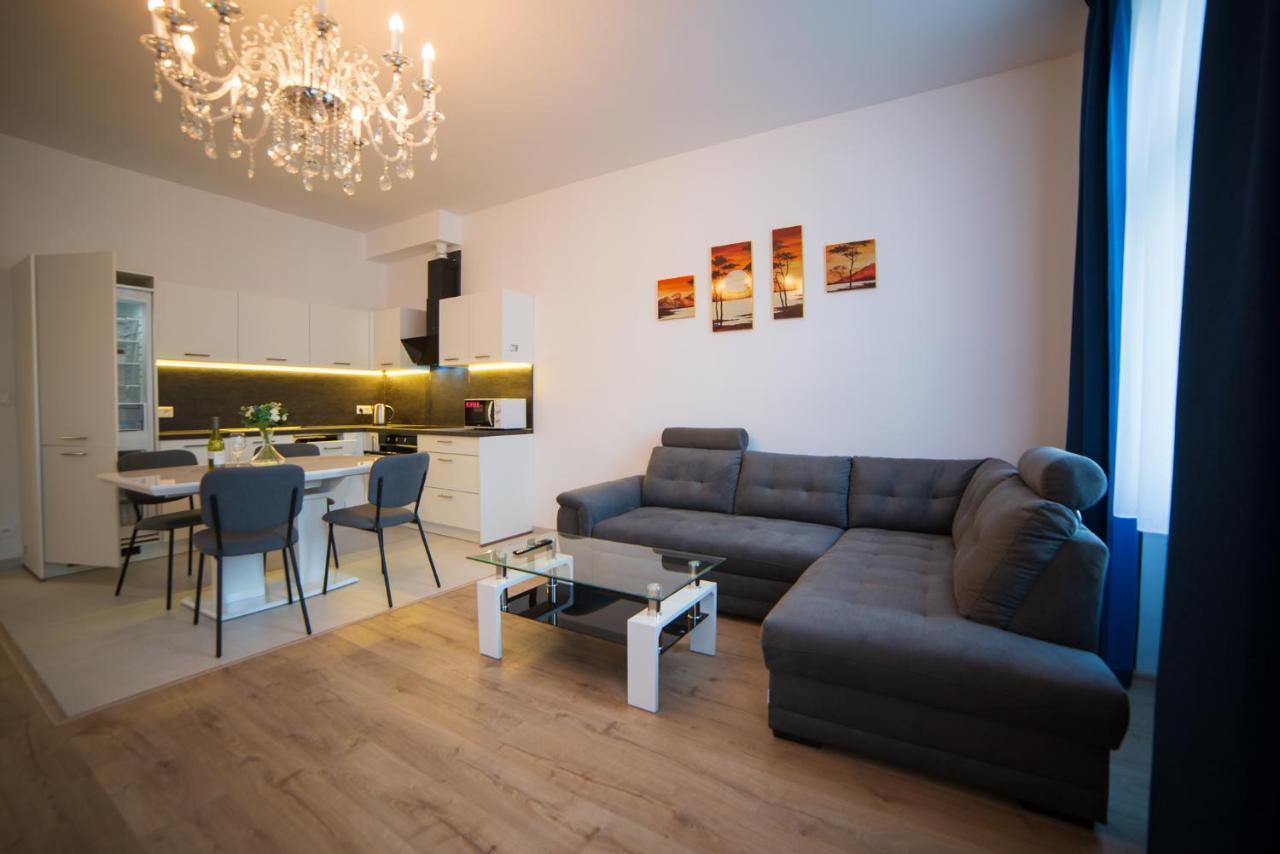 Top Class Apartments In Carlsbad Karlovy Vary Exterior photo
